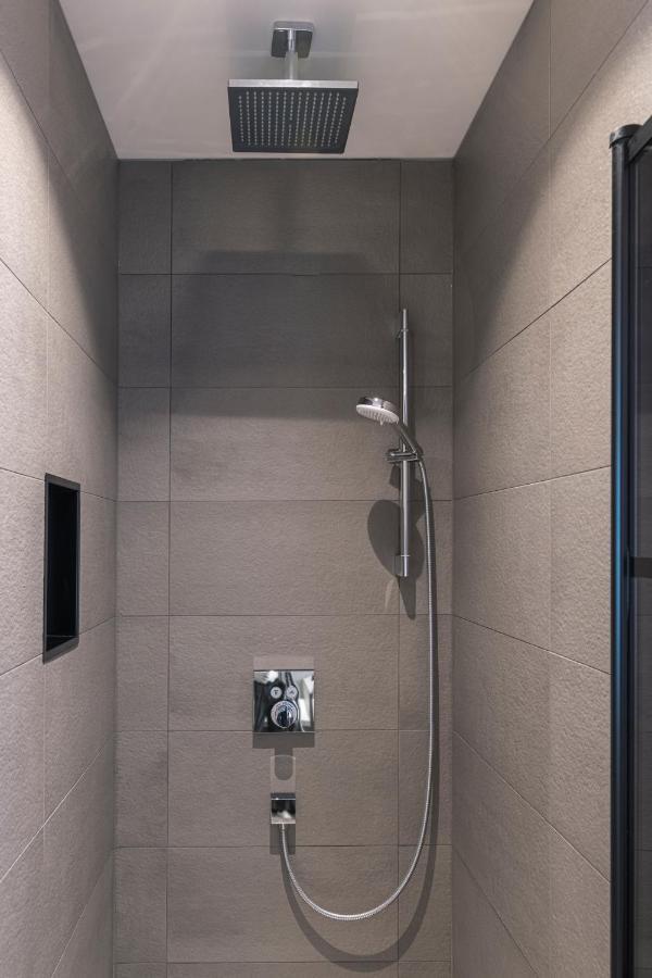 Large Room Bathtub